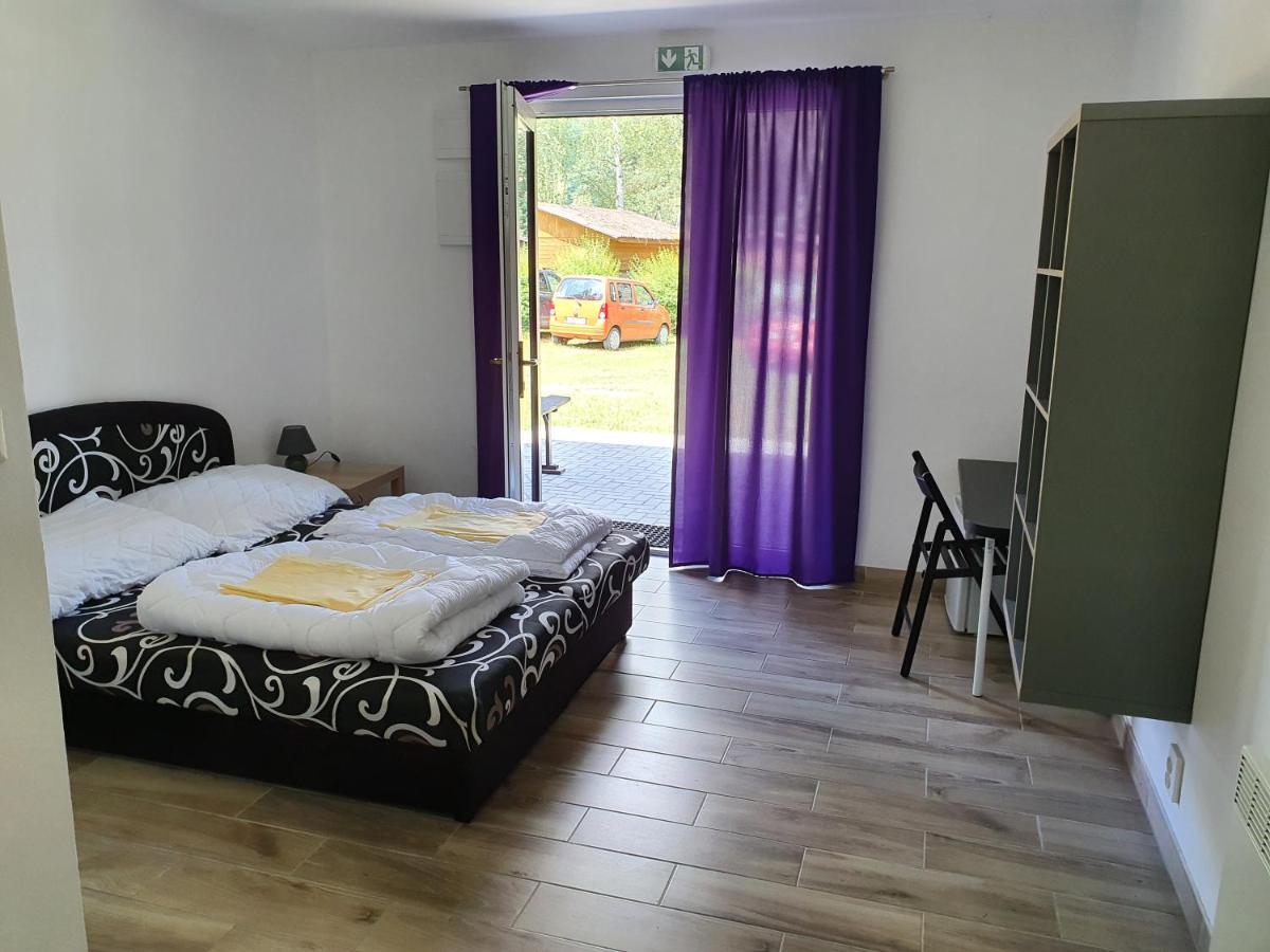 Juniorcamp Nova Zivohost Hotel Krecovice ภายนอก รูปภาพ