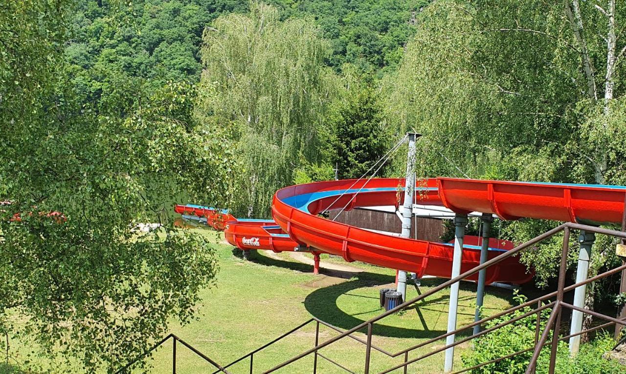 Juniorcamp Nova Zivohost Hotel Krecovice ภายนอก รูปภาพ