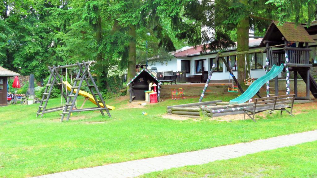 Juniorcamp Nova Zivohost Hotel Krecovice ภายนอก รูปภาพ