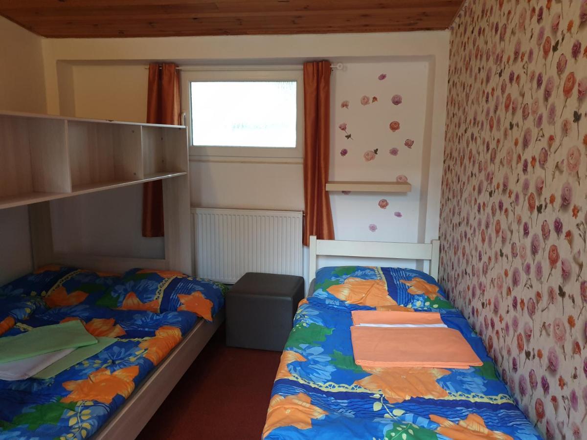 Juniorcamp Nova Zivohost Hotel Krecovice ภายนอก รูปภาพ